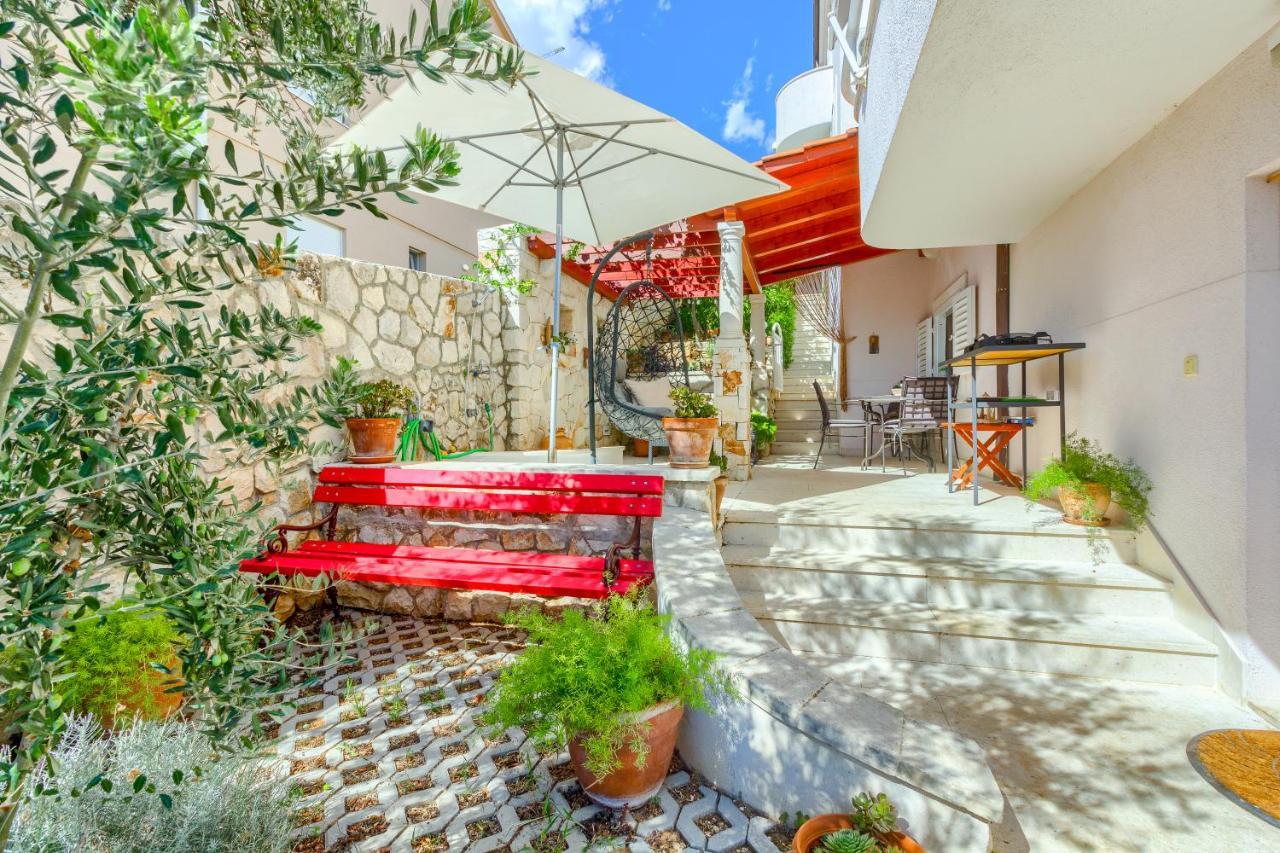 Apartments Meri Trogir Buitenkant foto