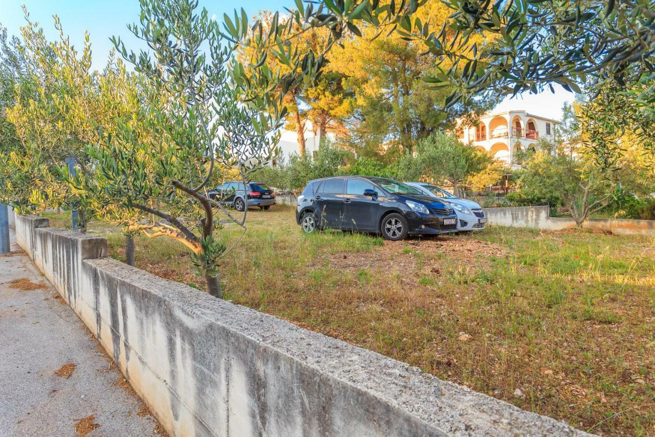 Apartments Meri Trogir Buitenkant foto
